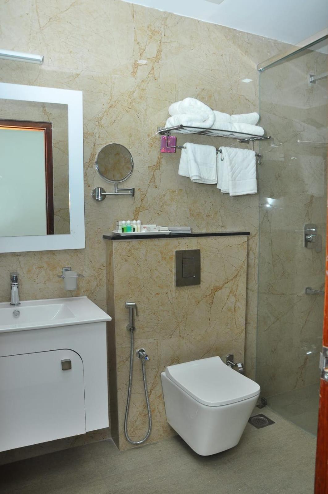 Kallada Mamatha Motels Kunnamkulam Dış mekan fotoğraf